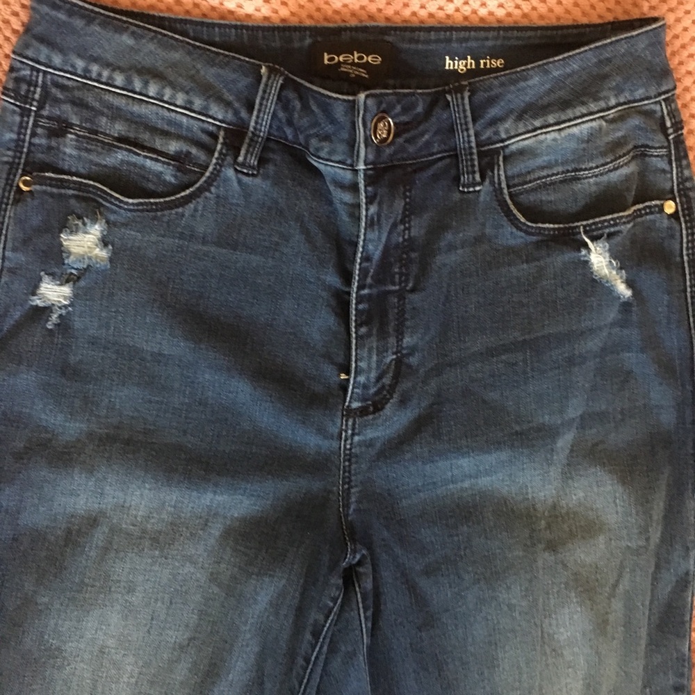 đșON HOLDđșNWOT BEBE HIGH RISE JEANS - Picture 2 of 7